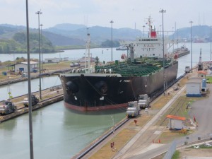 Panama-Kanal - Einfahrt in die Miraflores-Schleuse