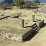 Monte Alban - ehemalige Säulenhalle