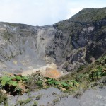 Blick in den Hauptkrater des Volcano Irazu
