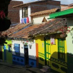 Guatape ist für die kunstvollen Wandfriese an den Häusern berühmt